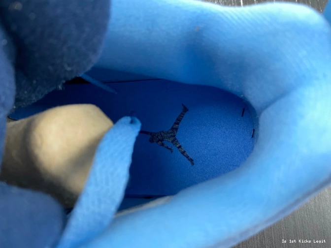 Retro UNC HO12MNJDLS247 (PE) Jordan 4 0810